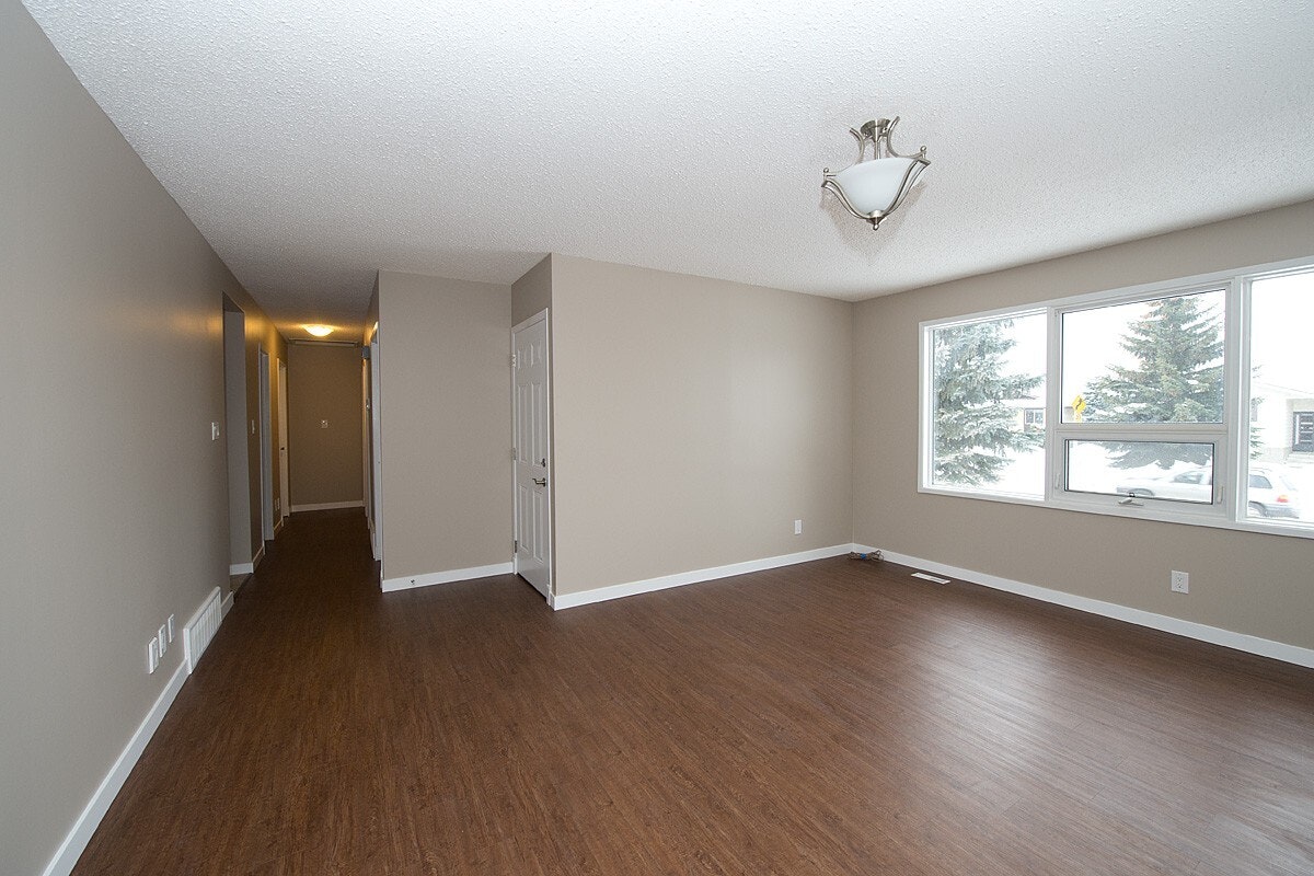 153 Woodvale Road West Nw, Edmonton, AB, T6L 1E7 - 11