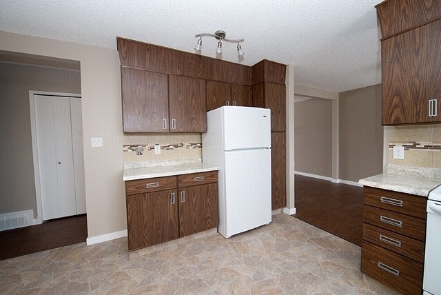 153 Woodvale Road West Nw, Edmonton, AB, T6L 1E7 - 9