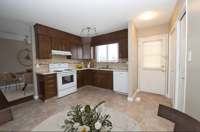 153 Woodvale Road West Nw, Edmonton, AB, T6L 1E7 - 10