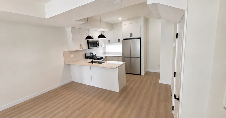 M-10545 150 Street Northwest, Edmonton, AB, T5P 1P9 - 4