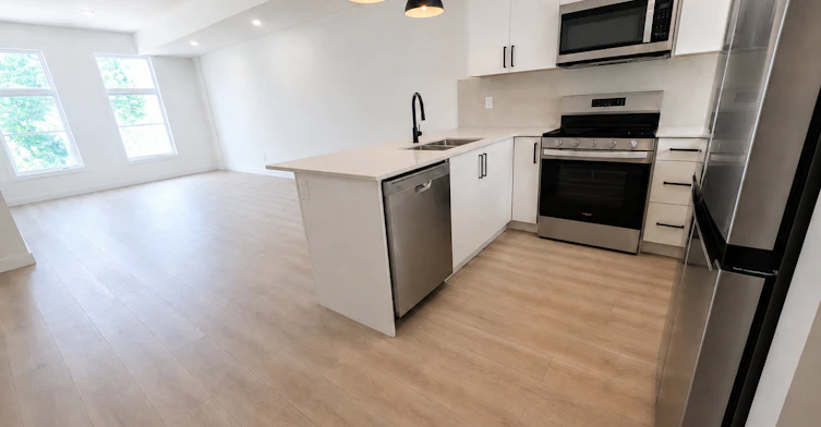 M-10545 150 Street Northwest, Edmonton, AB, T5P 1P9 - 2