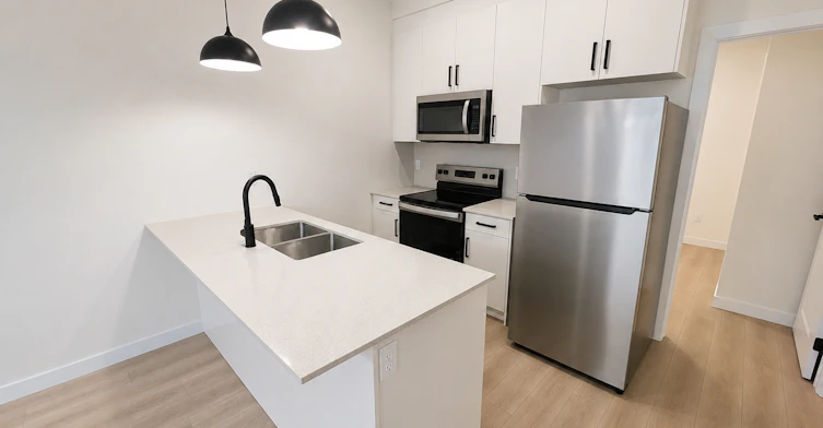 B-10545 150 Street Northwest, Edmonton, AB, T5P 1P9