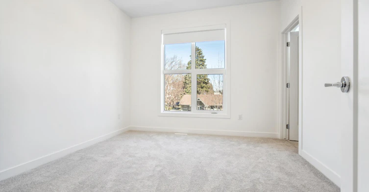 9115 65 Avenue Northwest, Edmonton, AB, T6E 0J8 - 15