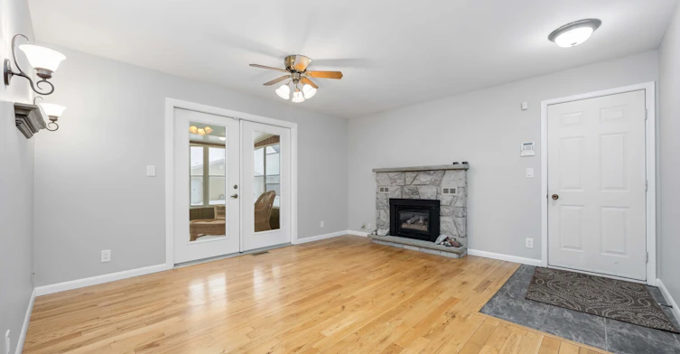 3051 Egremont Road, Plympton-Wyoming, ON, N0N 1E0 - 4