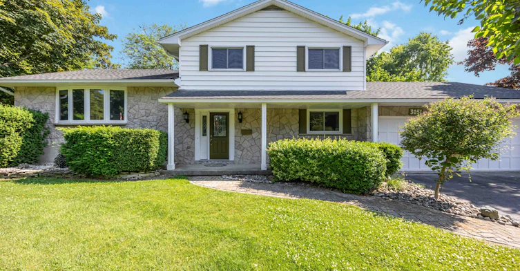 3051 Egremont Road, Plympton-Wyoming, ON, N0N 1E0