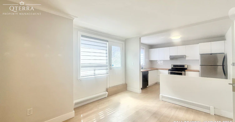 1-5124 Dundas Street West, Toronto, ON, M9A 1C2