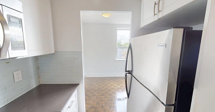 114-2222 Weston Road, Toronto, ON, M9N 1Y7