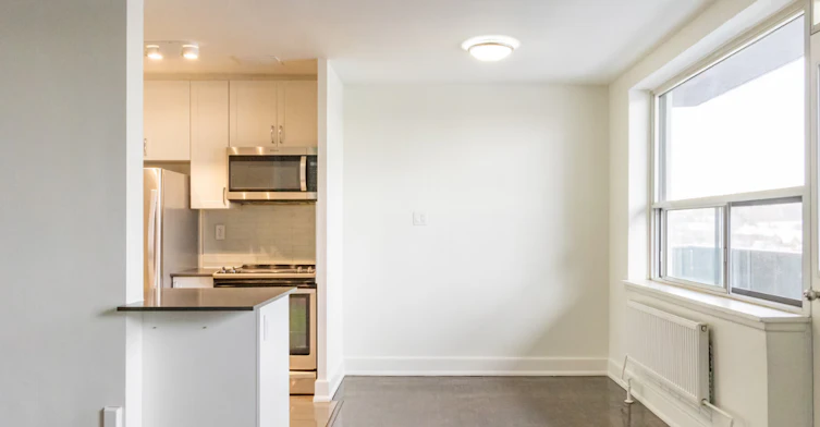 W301-2222 Weston Road, Toronto, ON, M9N 1Y7 - 4