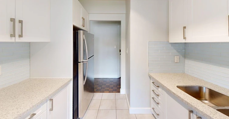 600-2222 Weston Road, Toronto, ON, M9N 1Y7 - 2