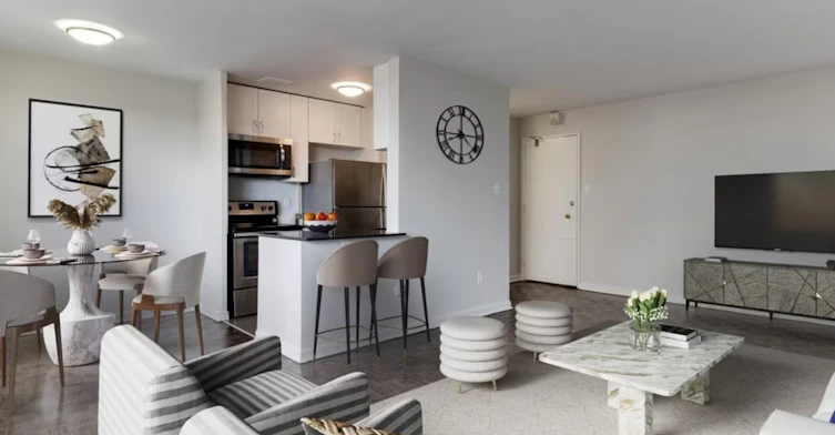 100-2222 Weston Road, Toronto, ON, M9N 1Y7