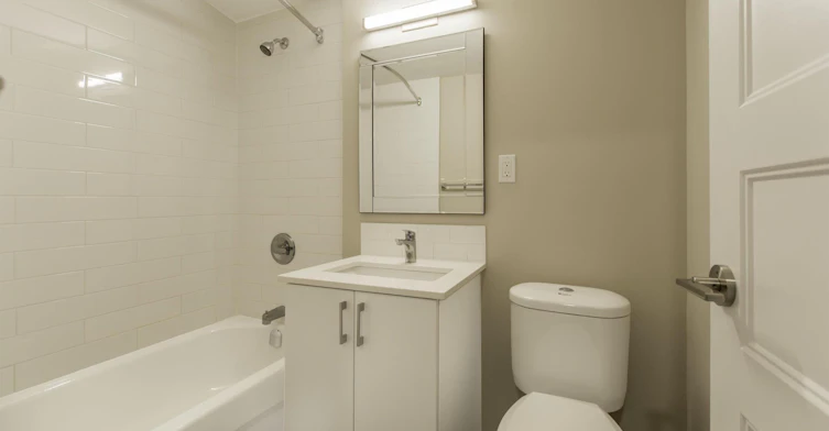503-420 Gilmour Street, Ottawa, ON, K2P 0R9 - 11