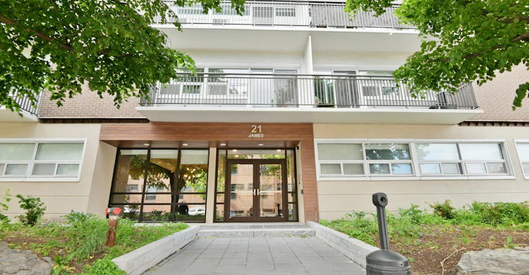 206-420 Gilmour Street, Ottawa, ON, K2P 0R9