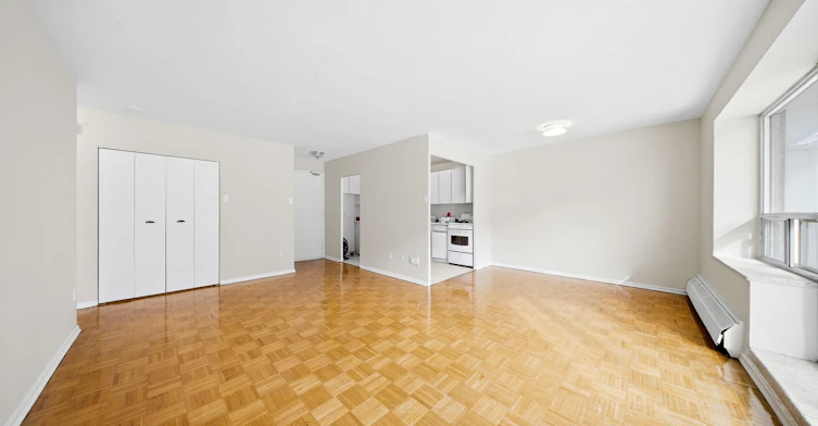 308-76 Parkwoods Village Drive, Toronto, ON, M3A 2X8 - 2