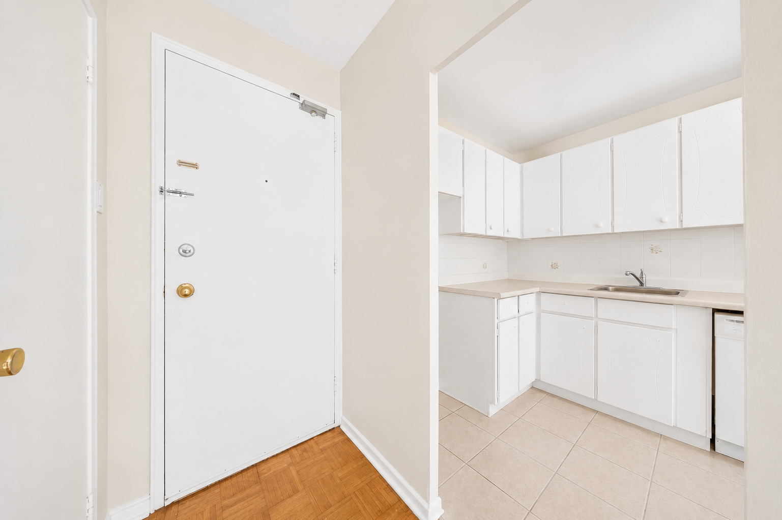 101-76 Parkwoods Village Drive, Toronto, ON, M3A 2X8 - 3