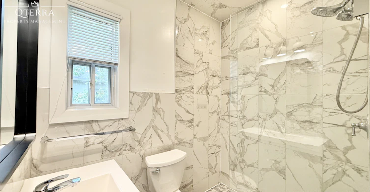 1-18 Bonnyview Drive, Toronto, ON, M8Y 3G6 - 8