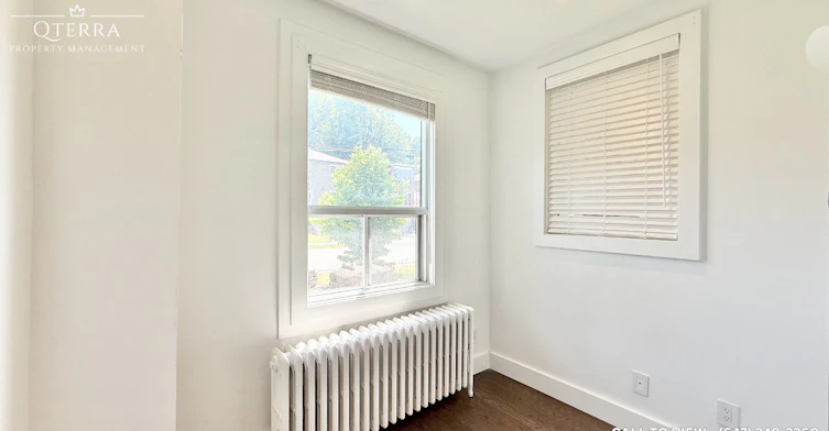 1-18 Bonnyview Drive, Toronto, ON, M8Y 3G6 - 5