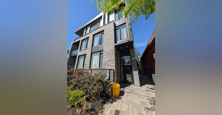 2-4 Champlain Avenue, Ottawa, ON, K1M 1E6 - 2