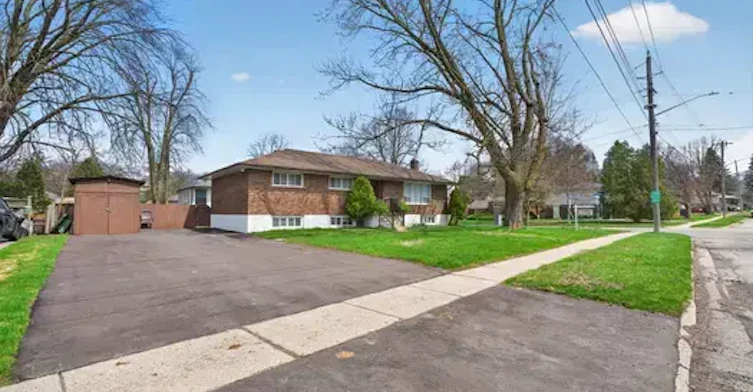 53 Nicklin Crescent, Guelph, ON, N1H 5E9 - 2