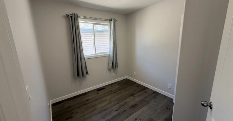 7532 59 Avenue, Red Deer, AB - 14