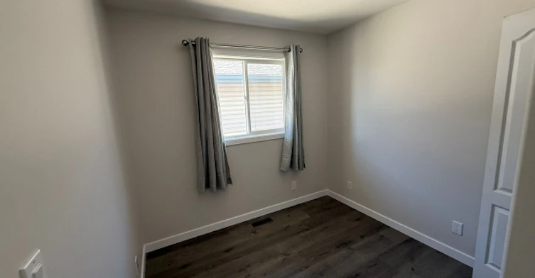 7532 59 Avenue, Red Deer, AB - 11