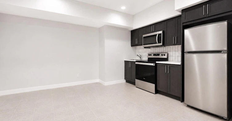 105B-105B Belmont Drive Southwest, Calgary, AB, T2X 4Z7 - 5