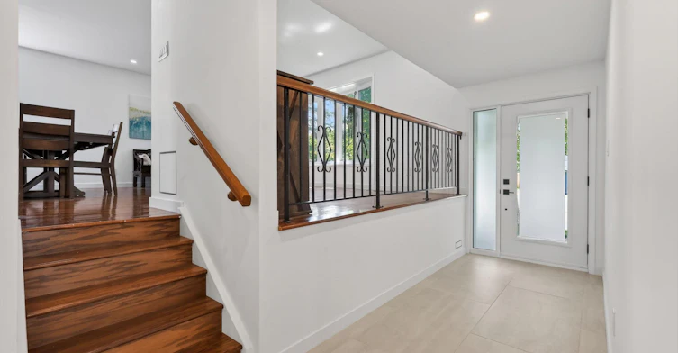 898 Explorer Lane, Ottawa, ON, K1C 2S2 - 2