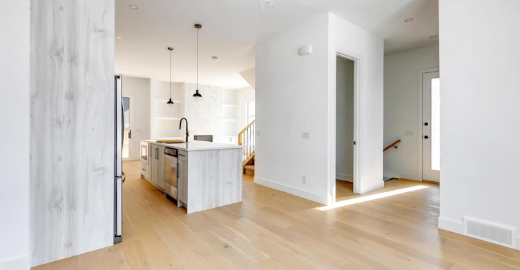 2144 51 Avenue Southwest, Calgary, AB, T3E 1J9 - 9