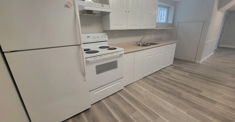 10318 156 Street, Edmonton, AB, T5P 2R3