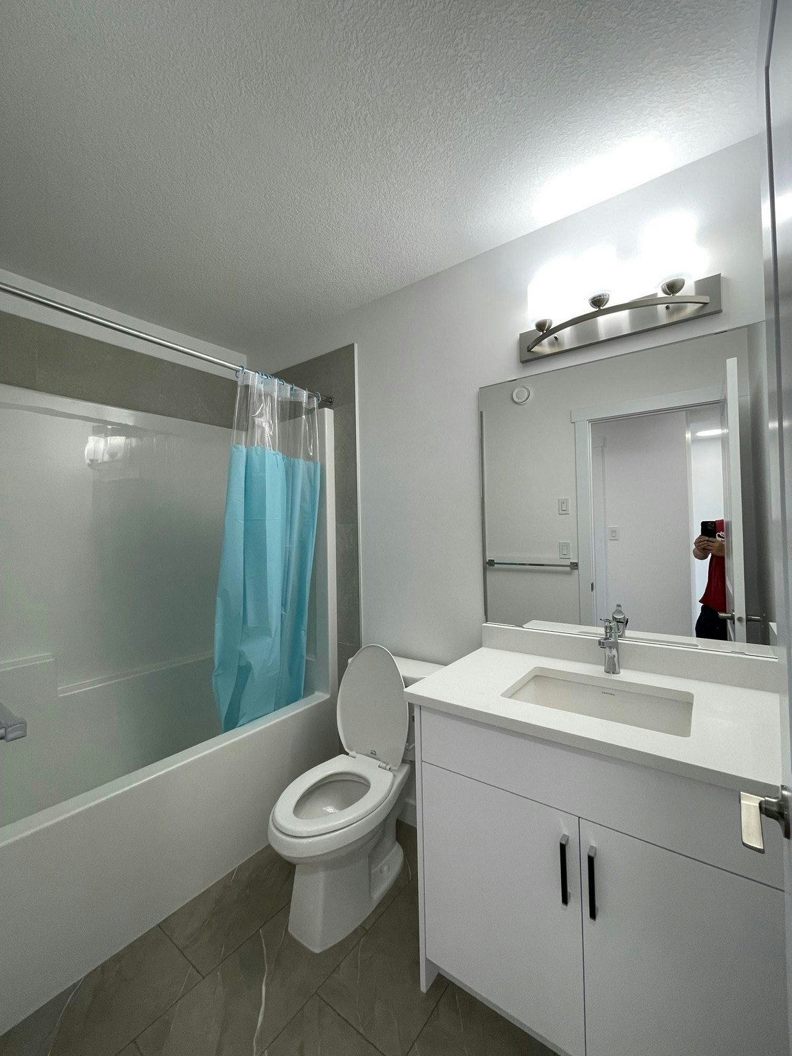 7110 Keswick Drive Southwest, Edmonton, AB, T6W 5G4 - 6