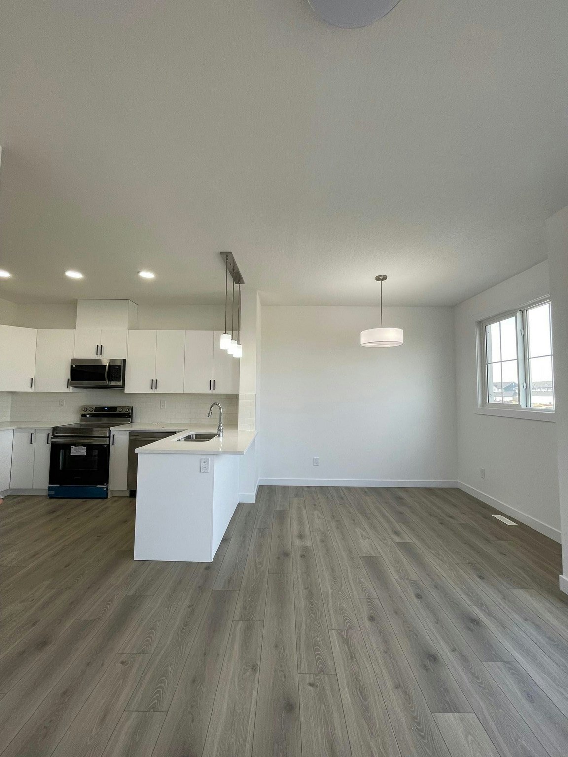 7110 Keswick Drive Southwest, Edmonton, AB, T6W 5G4 - 24