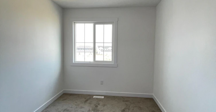 7110 Keswick Drive Southwest, Edmonton, AB, T6W 5G4 - 3