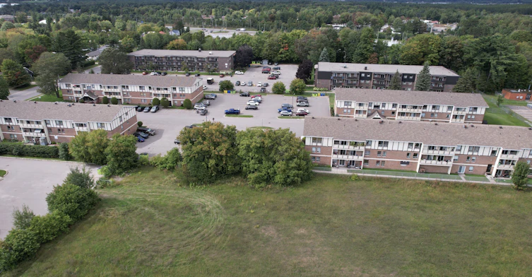 334 Dacey Road, Sault Ste. Marie, ON, P6A 5J7 - 8