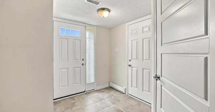 84 Feathertop Lane, Ottawa, ON, K2V 0K7 - 2