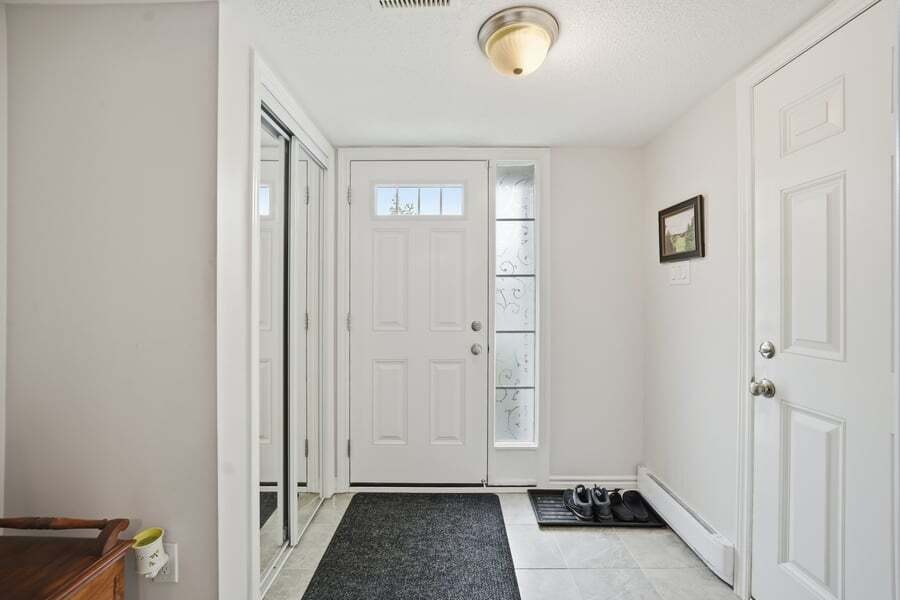 84 Feathertop Lane, Ottawa, ON, K2V 0K7 - 2
