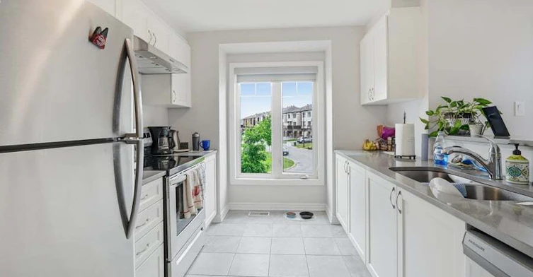 84 Feathertop Lane, Ottawa, ON, K2V 0K7 - 6