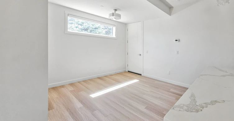 2108 Home Road Northwest, Calgary, AB, T3B 1H7 - 2