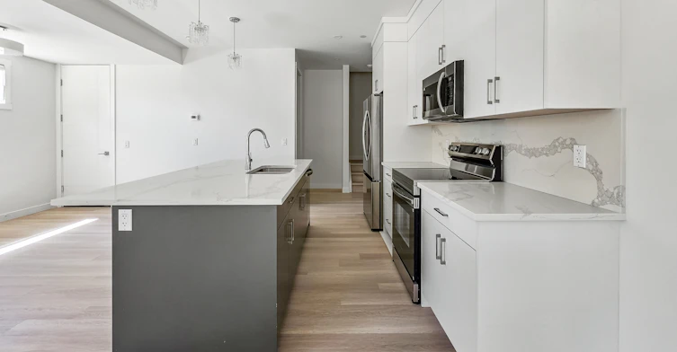 2108 Home Road Northwest, Calgary, AB, T3B 1H7 - 6