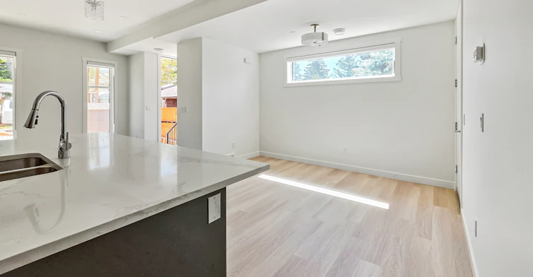 2108 Home Road Northwest, Calgary, AB, T3B 1H7 - 5