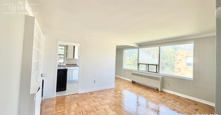 15-6 Kings Point Drive, Toronto, ON, M8Y 1Z4