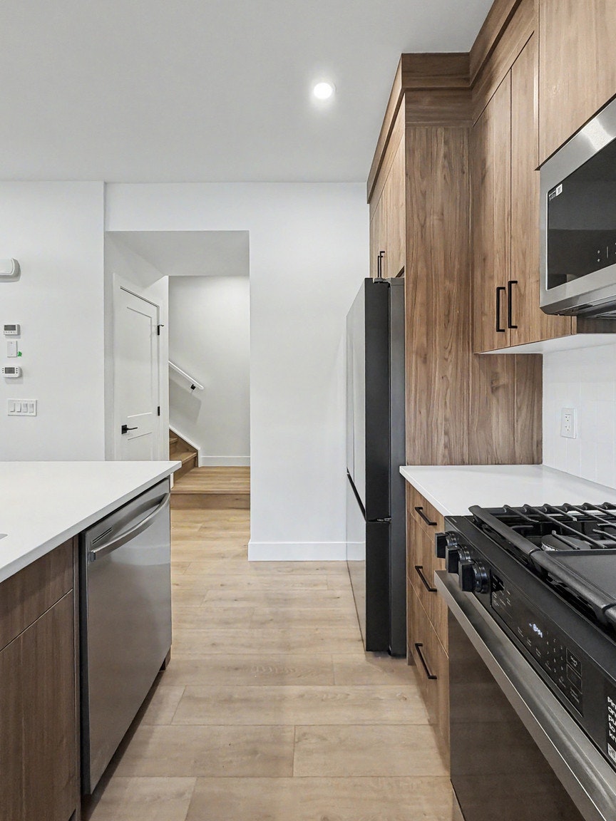 1-3119 45 Street Southwest, Calgary, AB, T3E 3T7 - 7