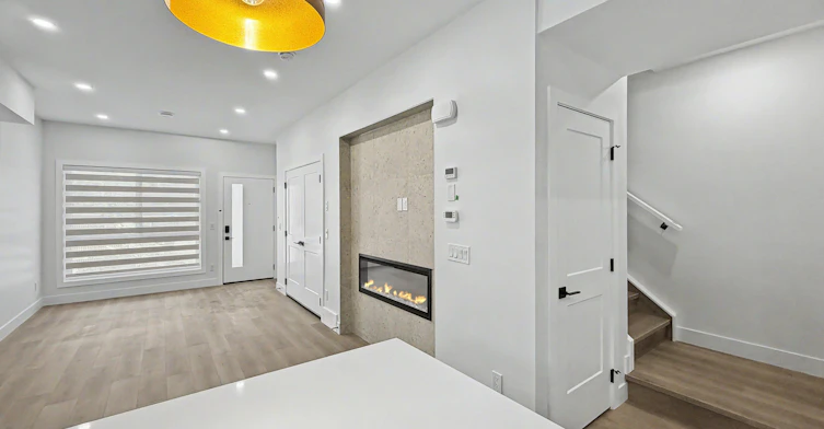 1-3119 45 Street Southwest, Calgary, AB, T3E 3T7 - 9