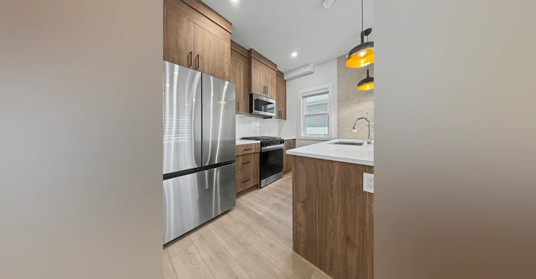1-3119 45 Street Southwest, Calgary, AB, T3E 3T7 - 5