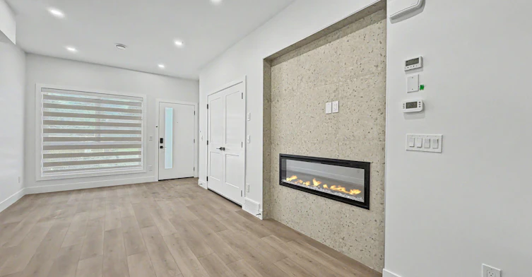 1-3119 45 Street Southwest, Calgary, AB, T3E 3T7 - 8