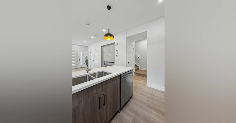 1-3119 45 Street Southwest, Calgary, AB, T3E 3T7 - 6