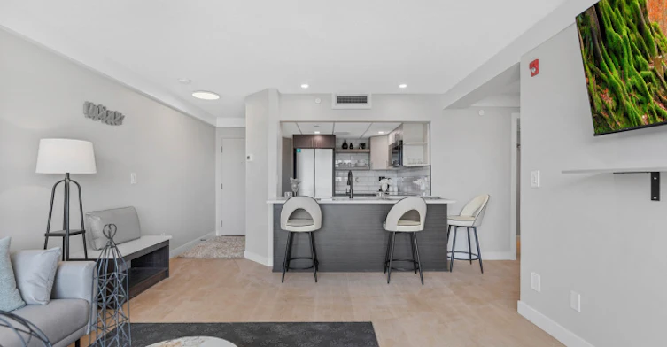 4311 49 Avenue, Red Deer, AB, T4N 5Y7 - 9