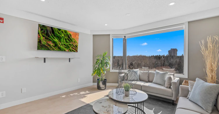 4311 49 Avenue, Red Deer, AB, T4N 5Y7