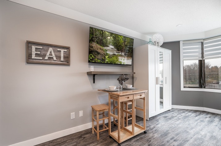 4311 49 Avenue, Red Deer, AB, T4N 5Y7 - 4