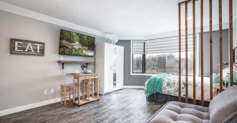 4311 49 Avenue, Red Deer, AB, T4N 5Y7