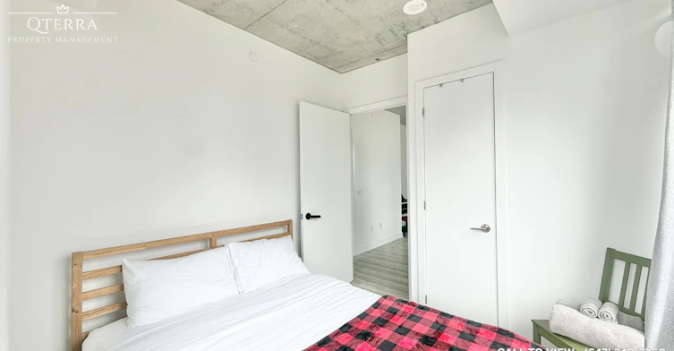 327-28 Eastern Avenue, Toronto, ON, M5A 0Y2 - 9