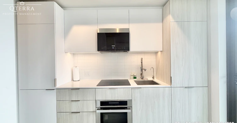 327-28 Eastern Avenue, Toronto, ON, M5A 0Y2 - 2